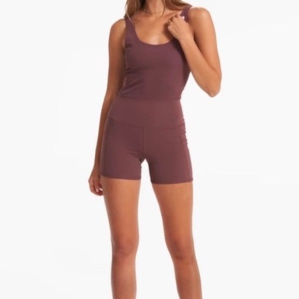 Vuori Studio Onesie | Color: Chestnut